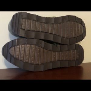 UGG Trigo Unlined Sneaker MENS 9